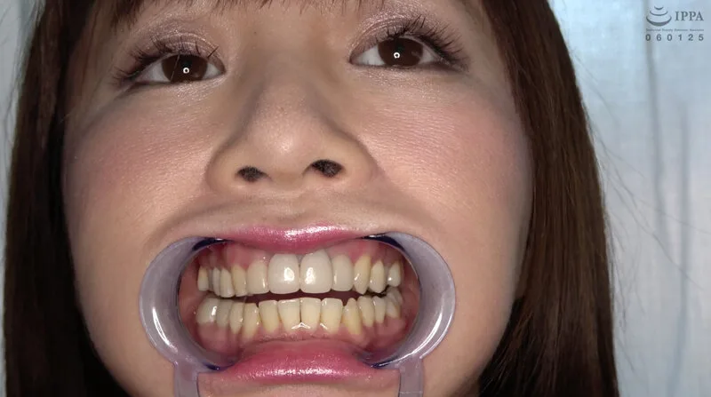 [AD-786] 牙齒和口腔觀察 納魯米亞·伊羅瓦 - R18